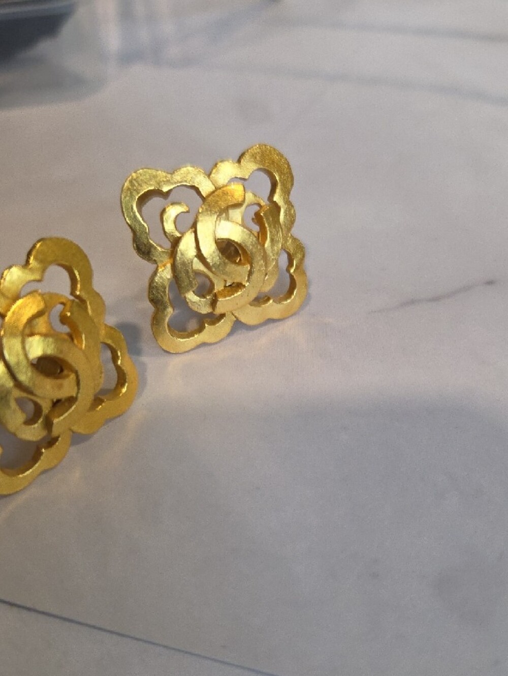 Chanel Gold-Tone Floral Logo Clipon Earrings -COA - Picture 9 of 11